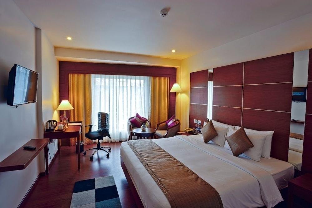 Готель Olive Downtown Kochi Екстер'єр фото