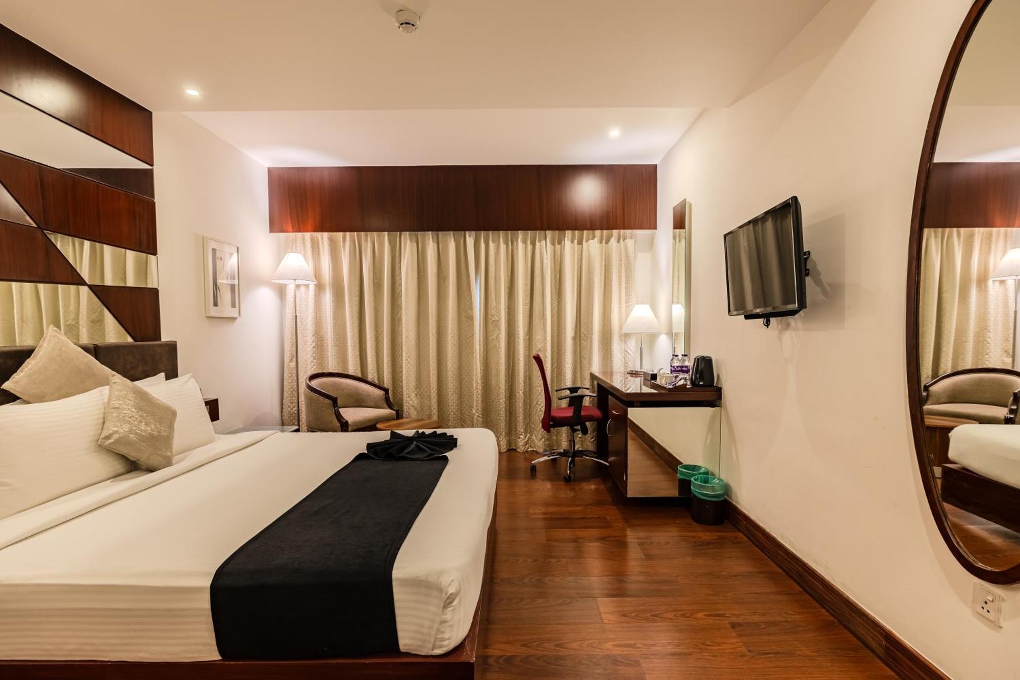 Готель Olive Downtown Kochi Екстер'єр фото